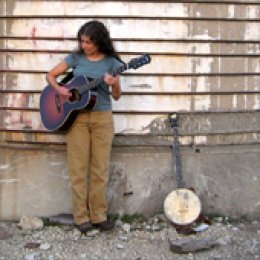 Gloria Attoun